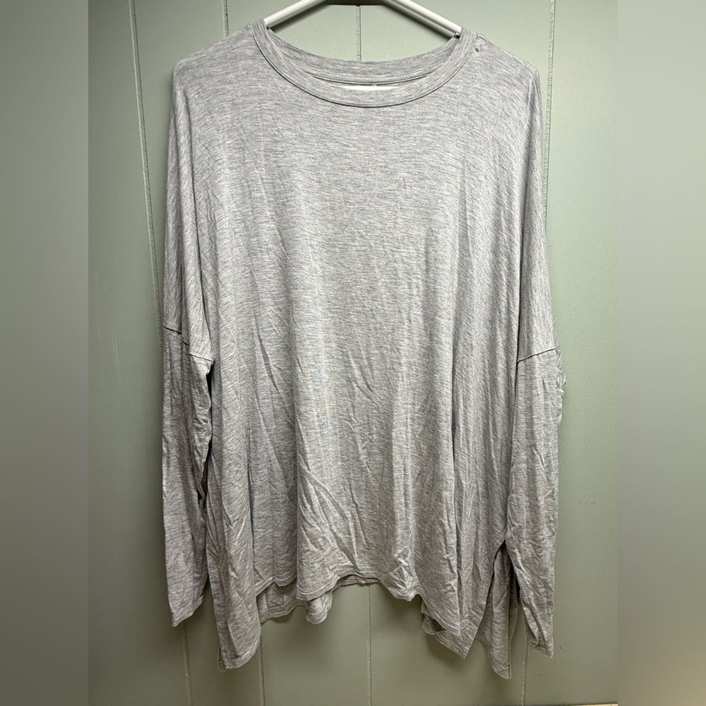Maurices Light Gray Long Sleeve Tunic Top